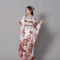 新作振袖が盛りだくさんの今がチャンス！振袖レンタル
